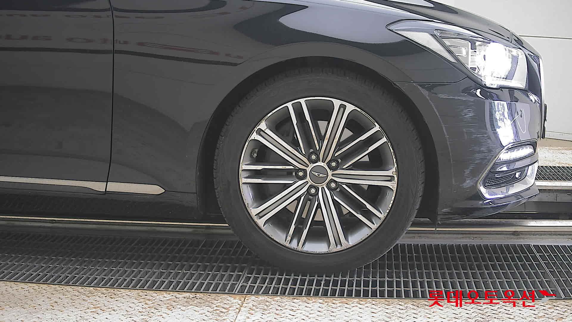 2019 - genesis g80