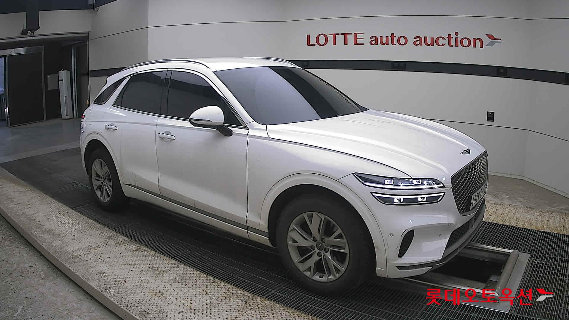 2021 - genesis gv70