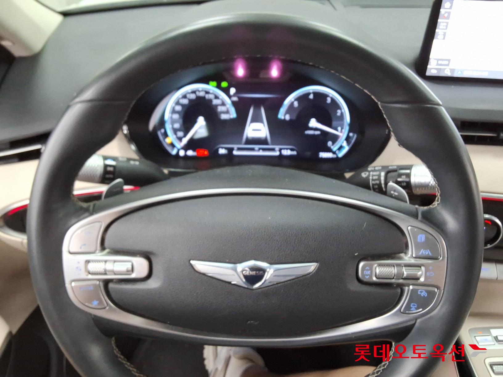 2021 - genesis gv70