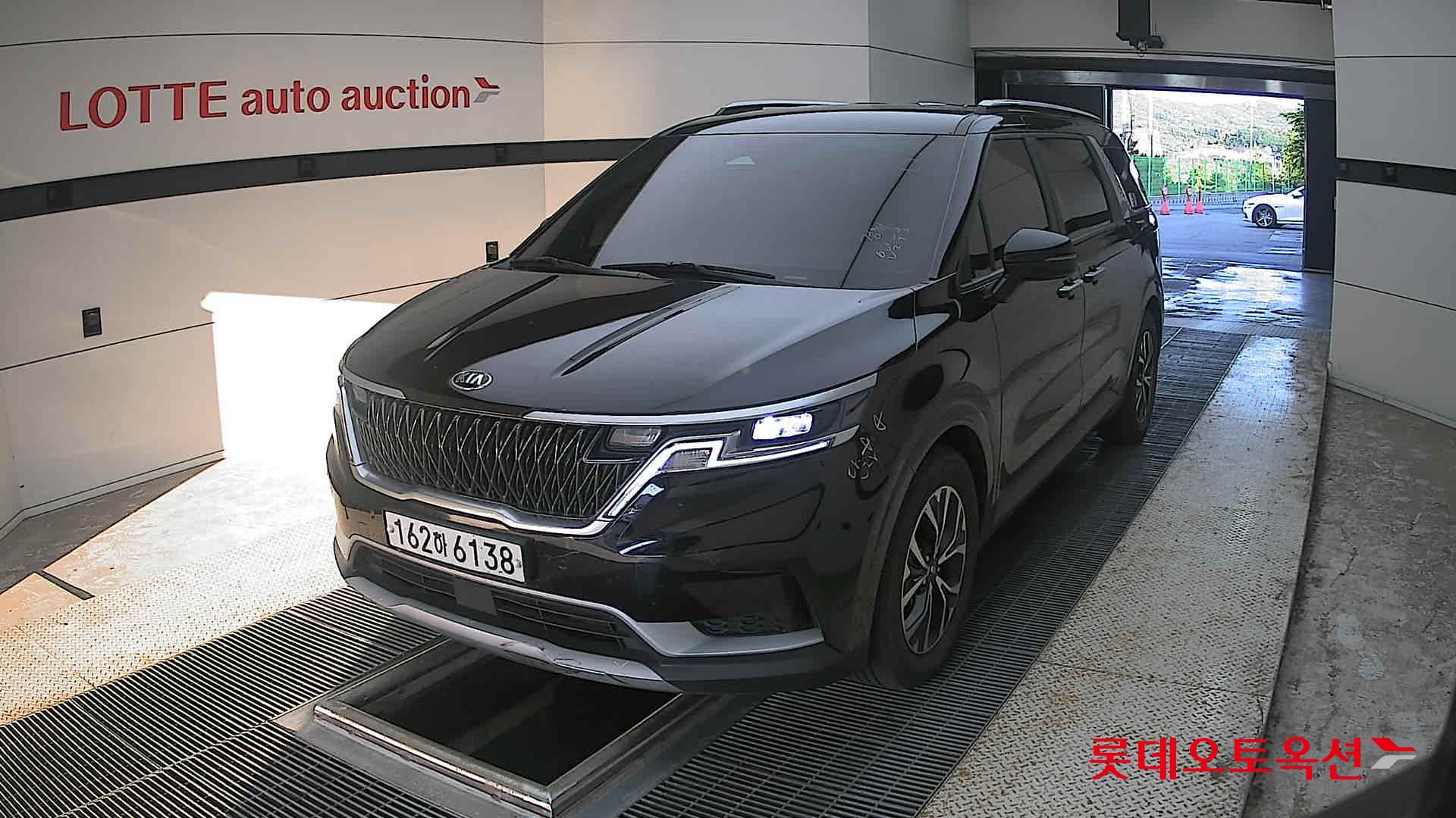 2021 - kia carnival