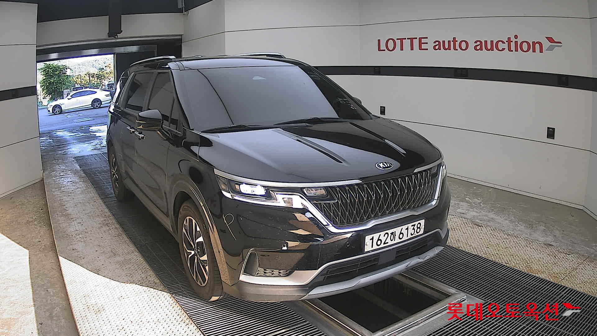 2021 - kia carnival