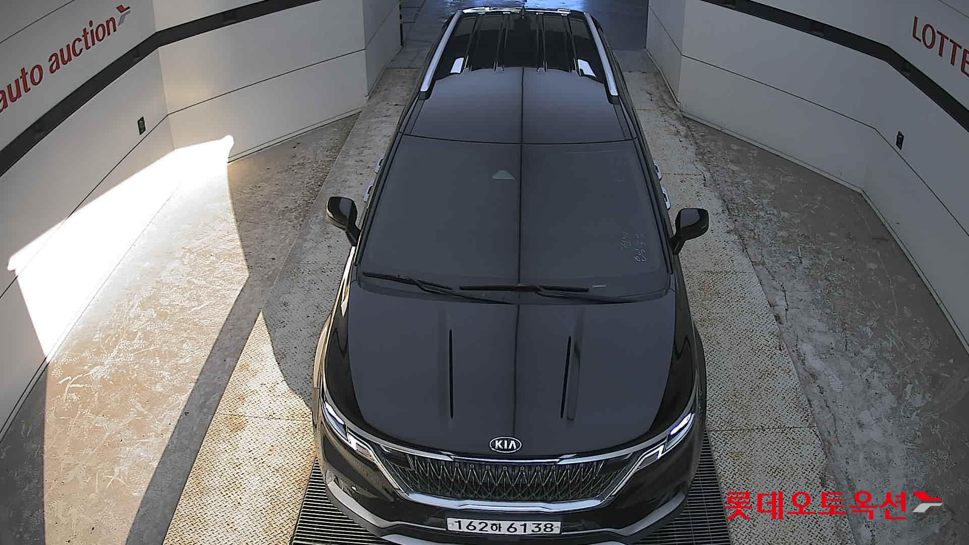 2021 - kia carnival