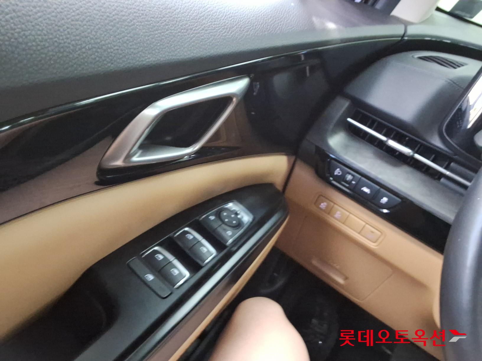 2021 - kia carnival
