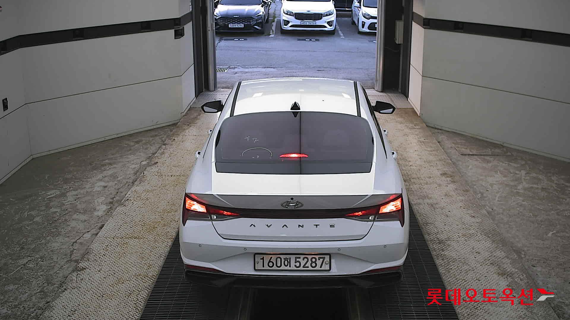 2021 - hyundai avante