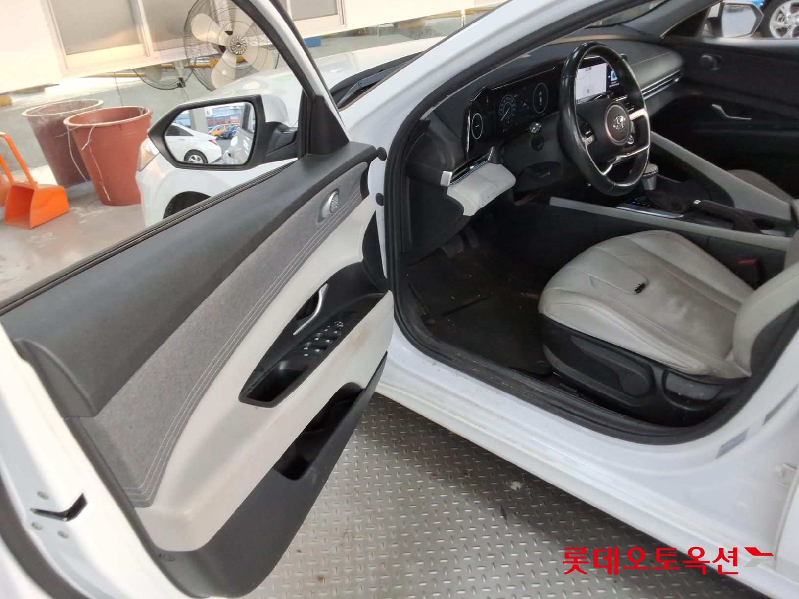 2021 - hyundai avante