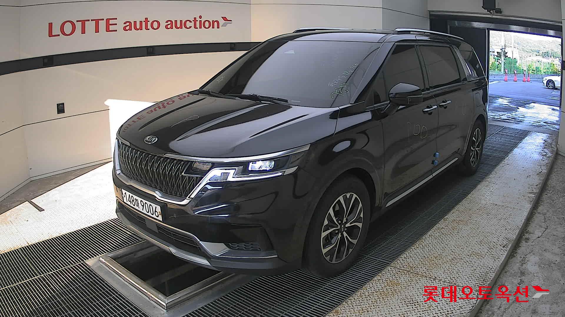2021 - kia carnival