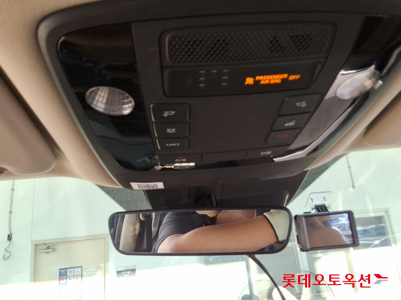2021 - kia carnival