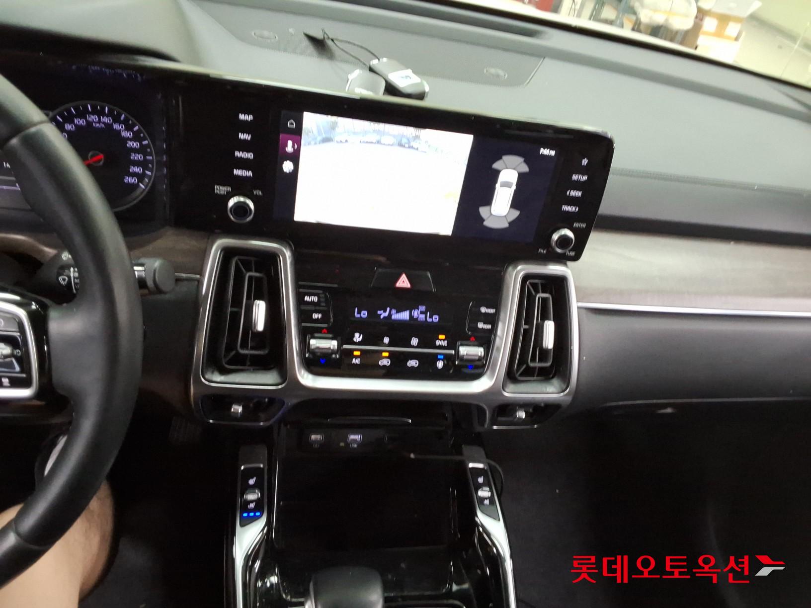 2021 - kia sorento