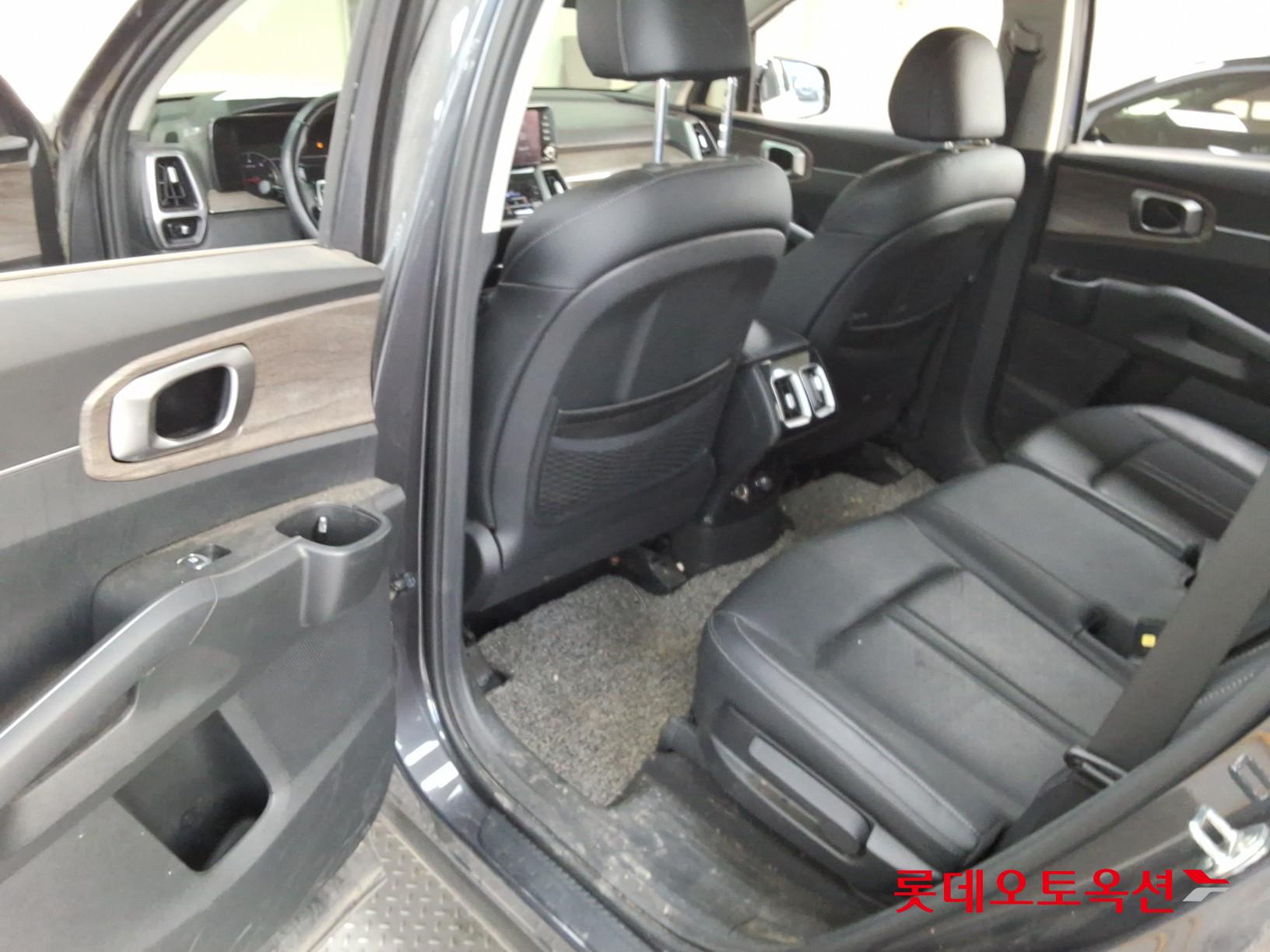 2022 - kia sorento