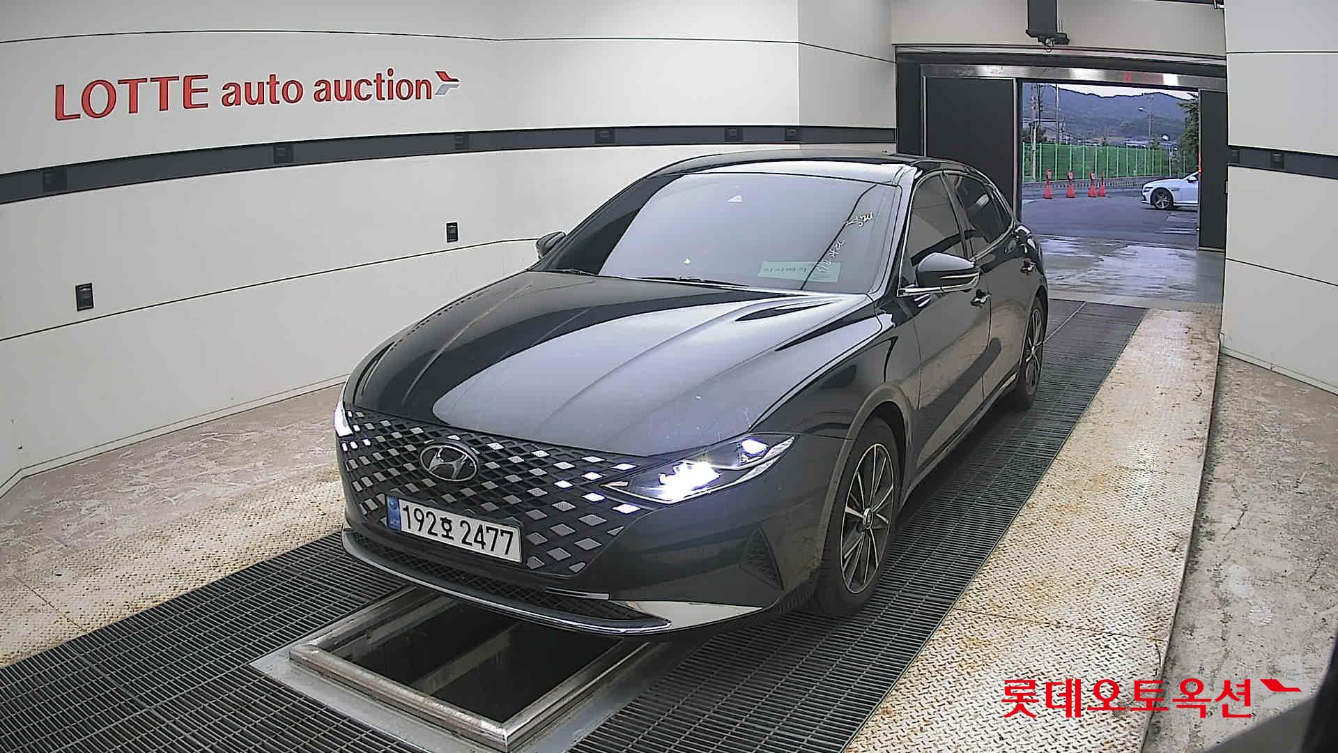 2022 - hyundai grandeur