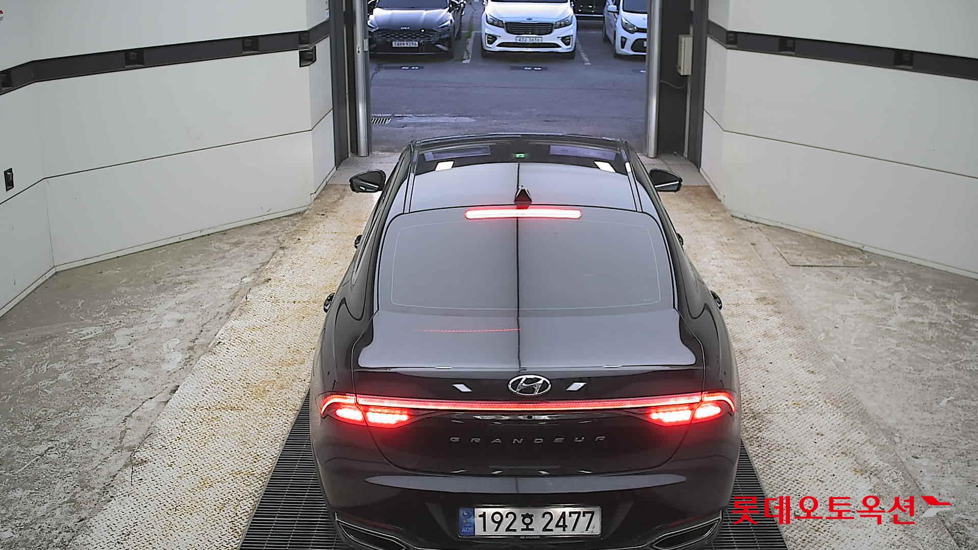 2022 - hyundai grandeur
