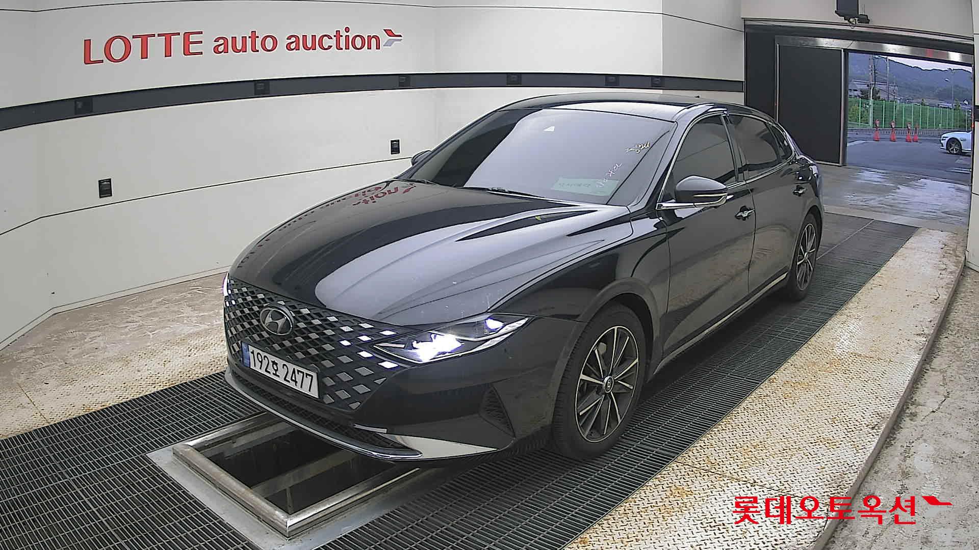 2022 - hyundai grandeur