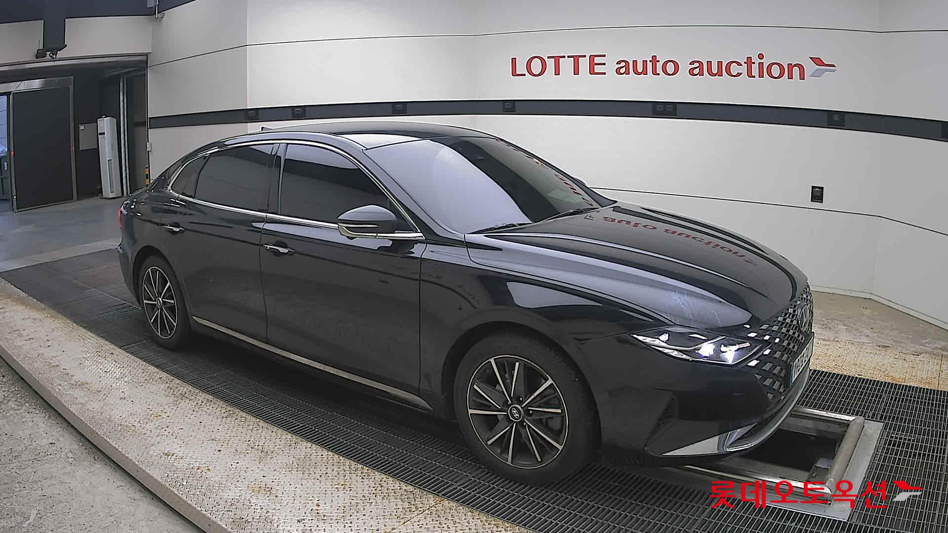 2022 - hyundai grandeur