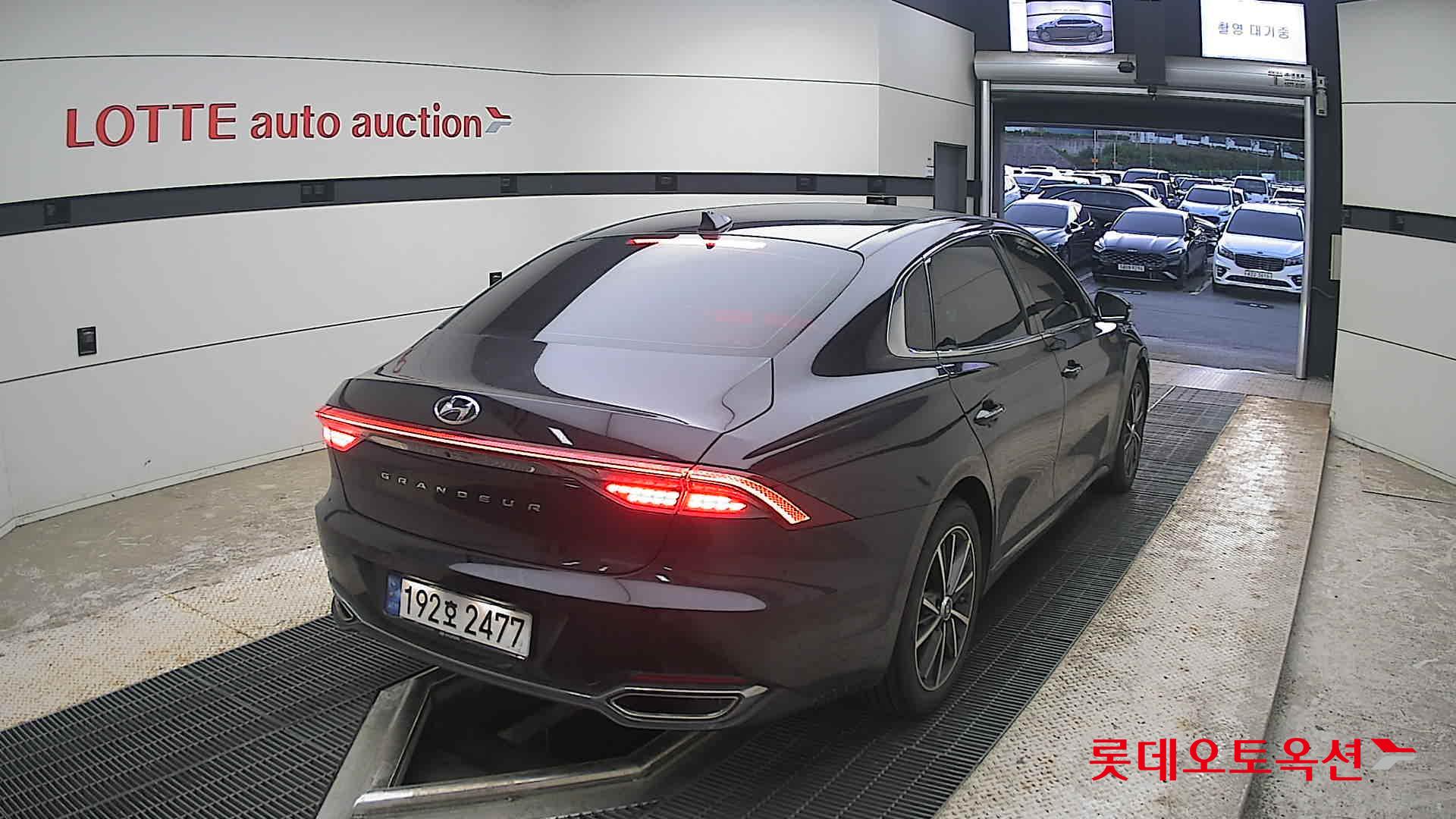 2022 - hyundai grandeur