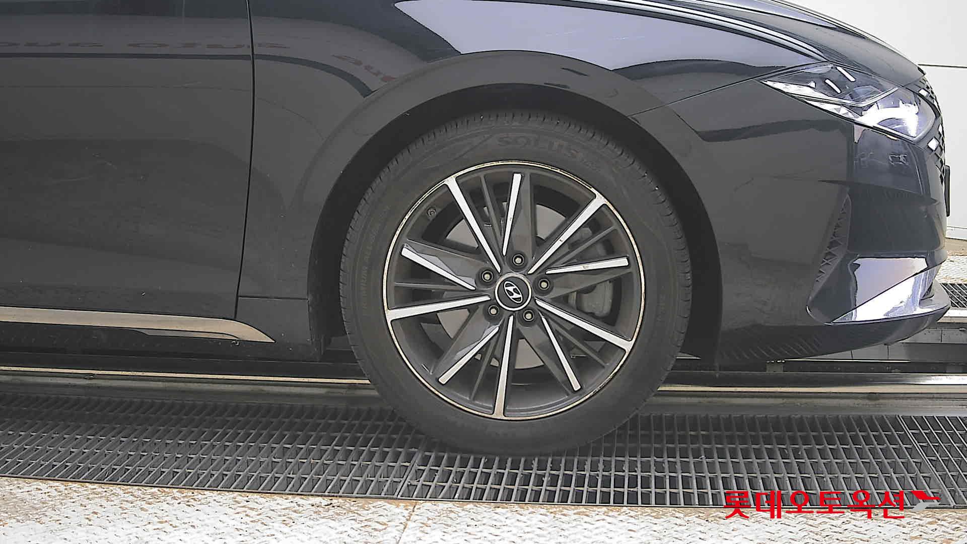 2022 - hyundai grandeur