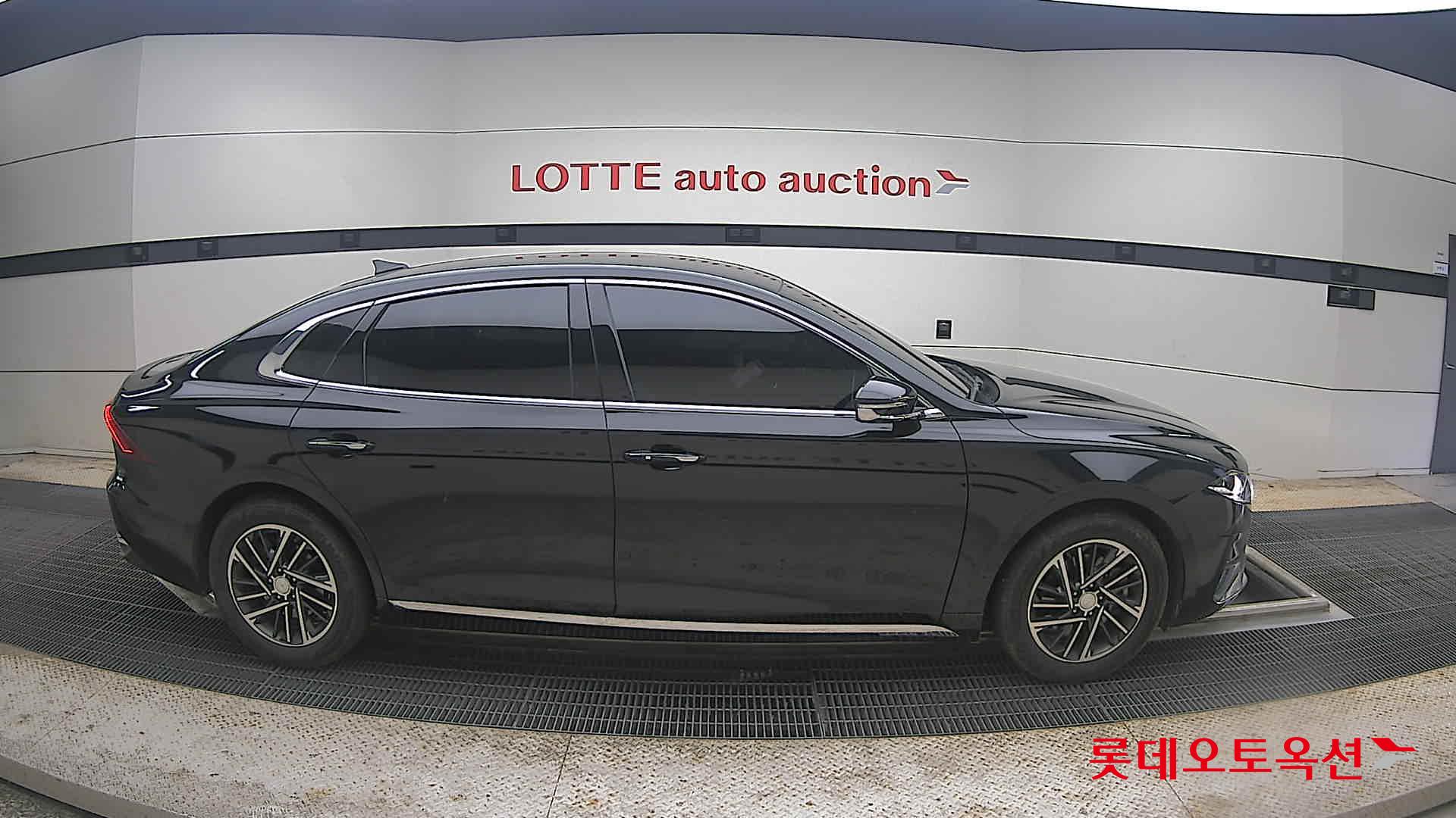 2022 - hyundai grandeur