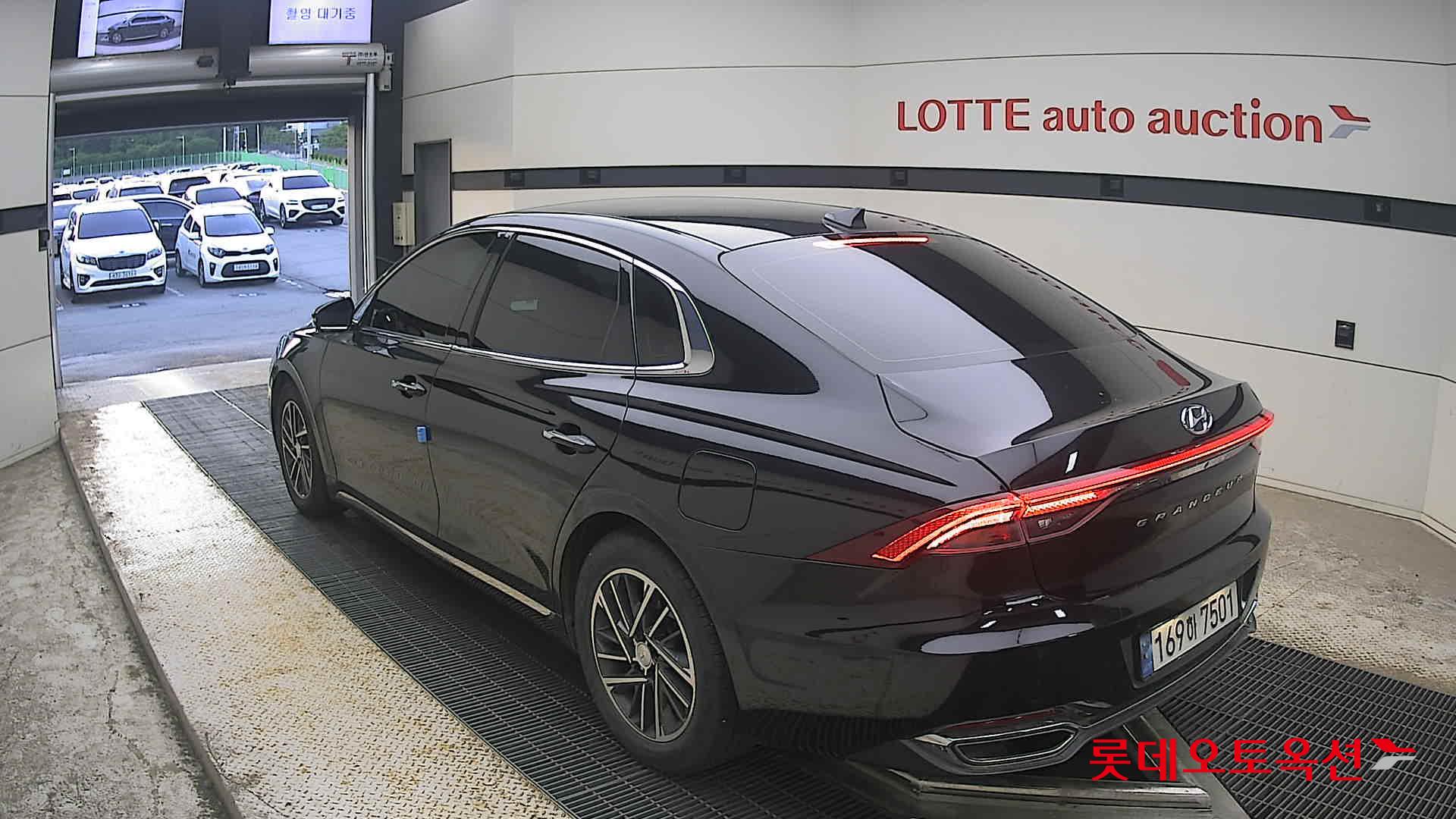 2022 - hyundai grandeur