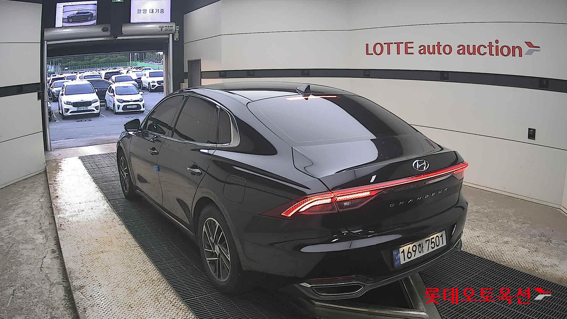 2022 - hyundai grandeur