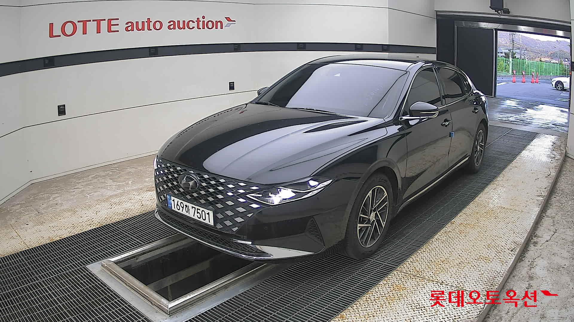 2022 - hyundai grandeur