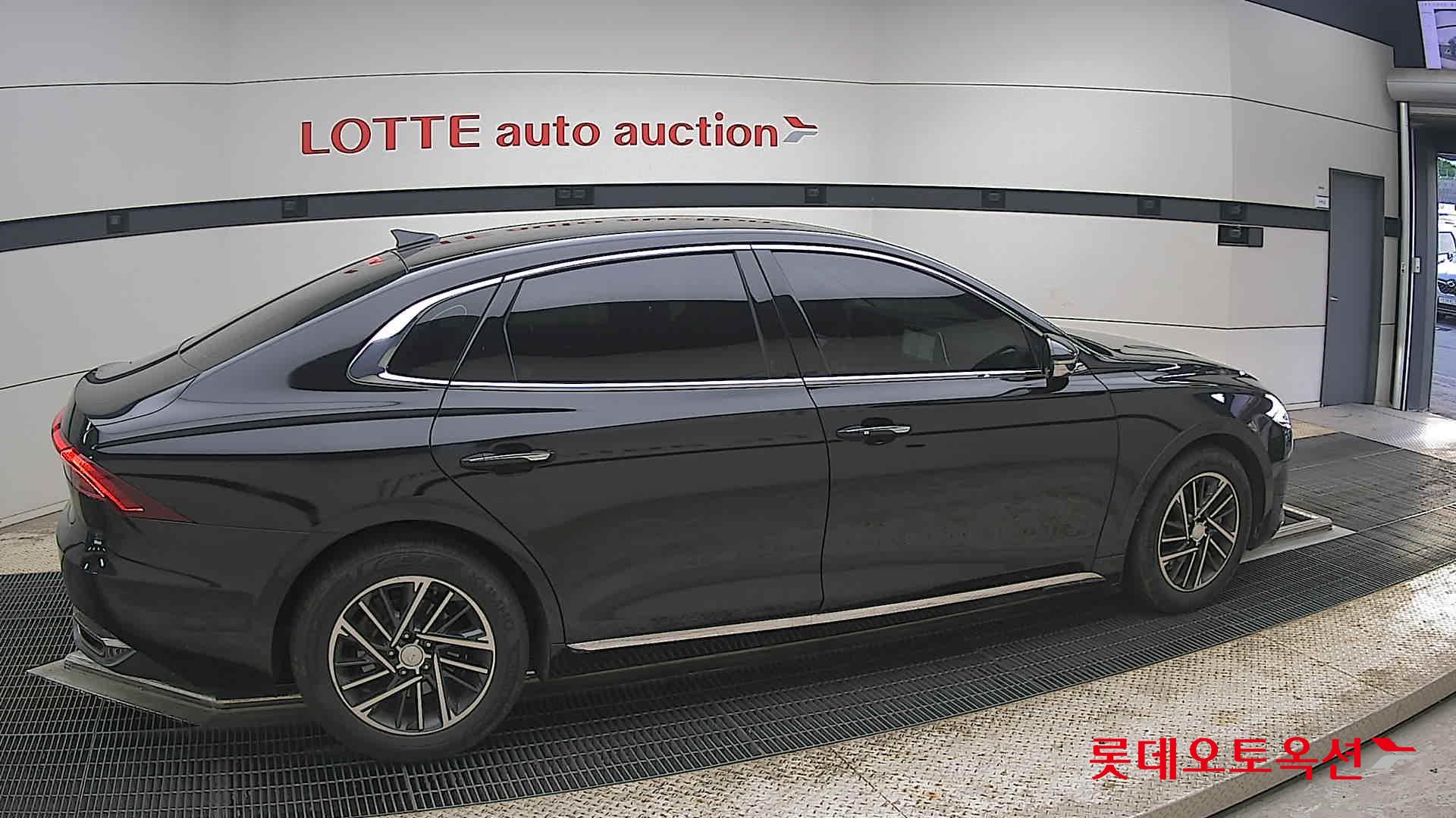 2022 - hyundai grandeur