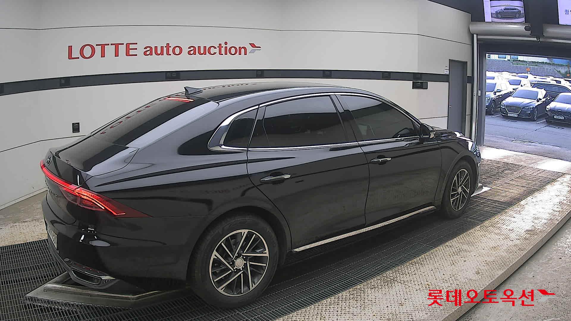 2022 - hyundai grandeur