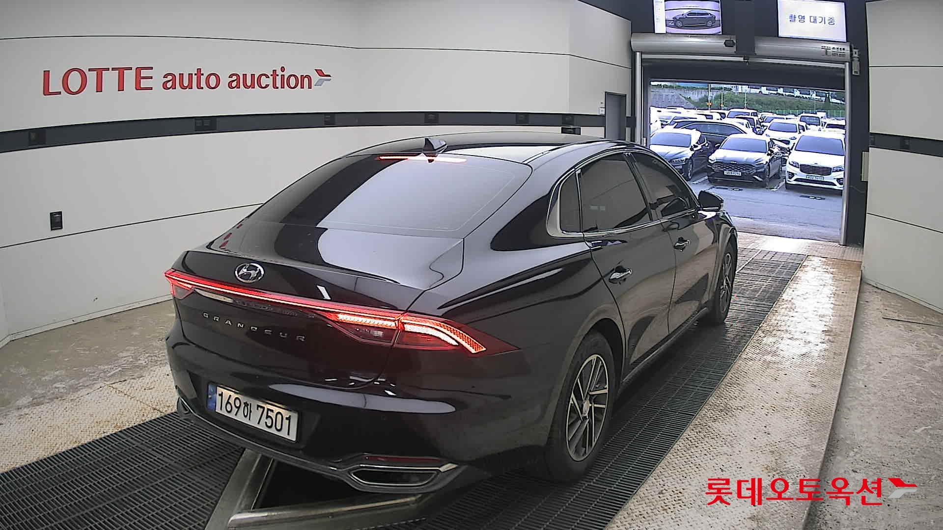 2022 - hyundai grandeur