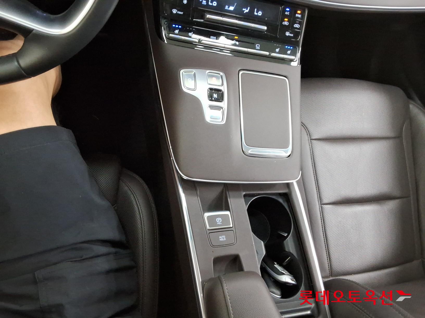 2022 - hyundai grandeur