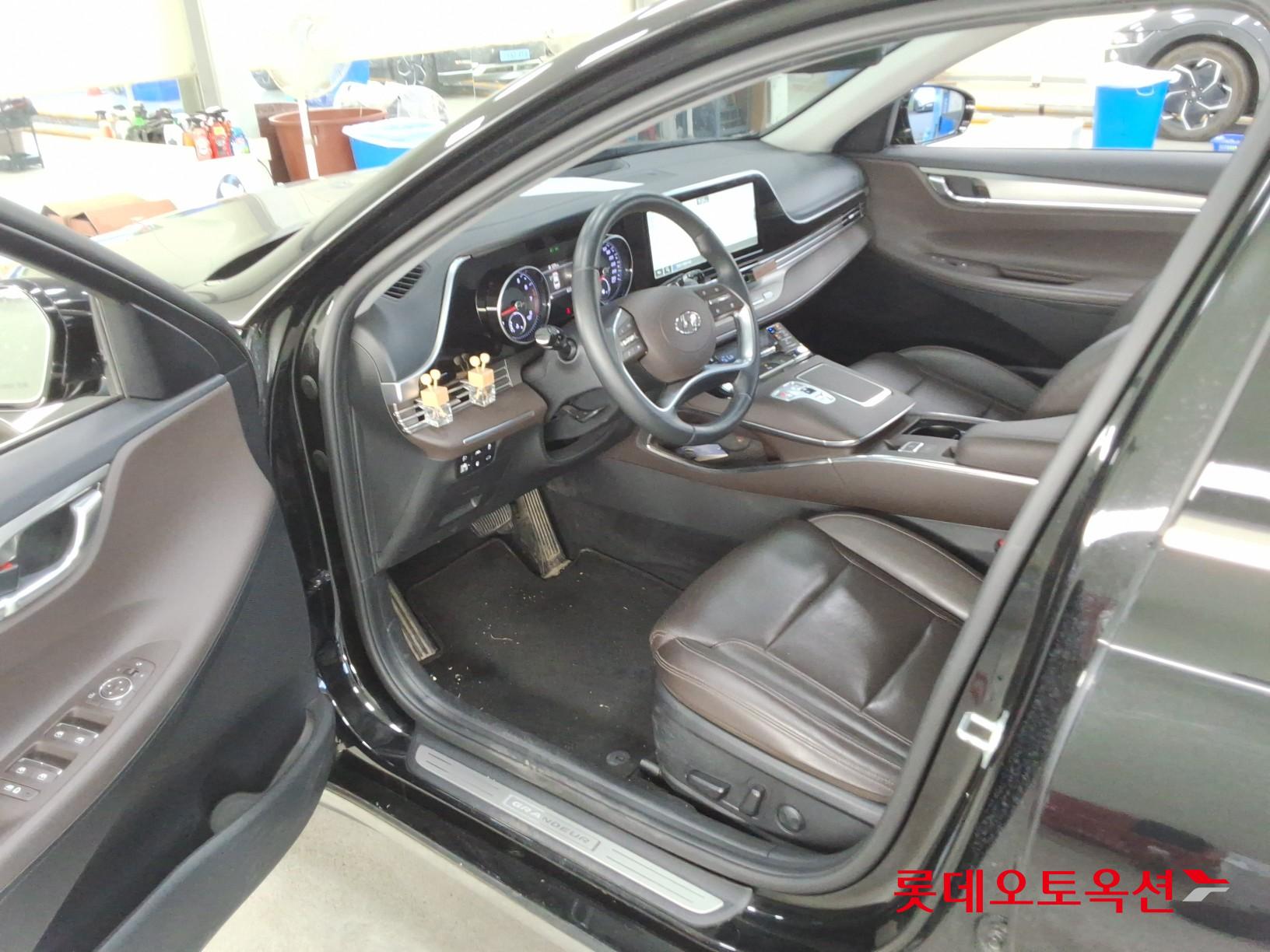 2022 - hyundai grandeur