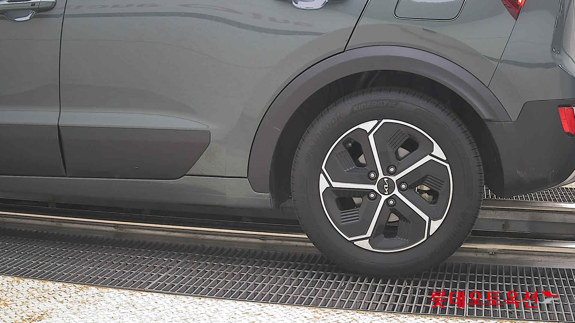 2022 - kia niro