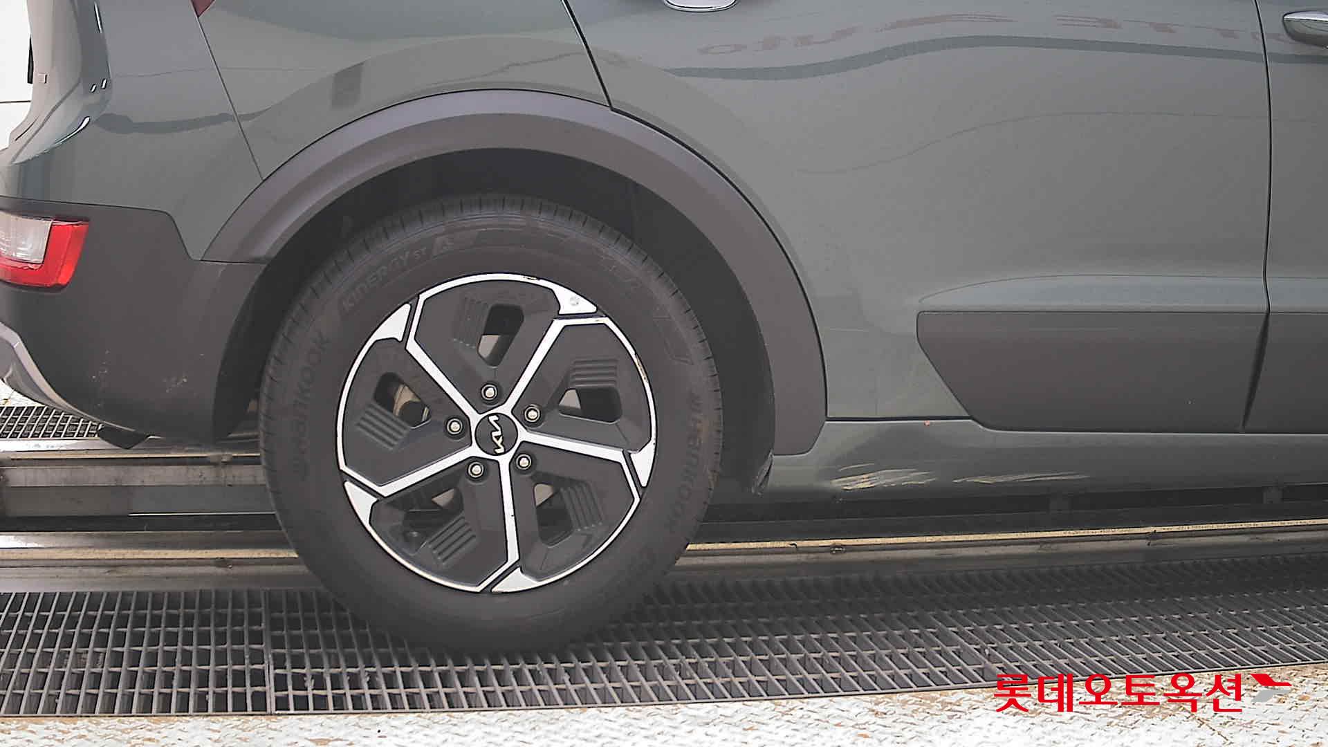 2022 - kia niro