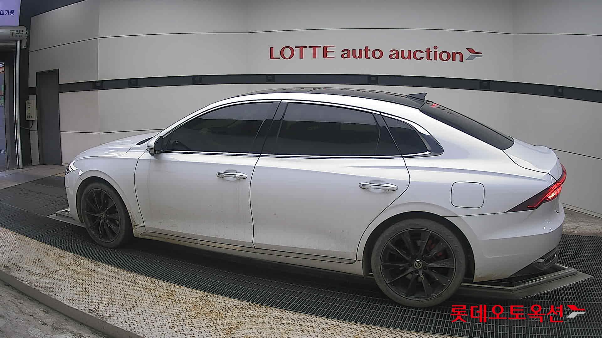 2022 - hyundai grandeur