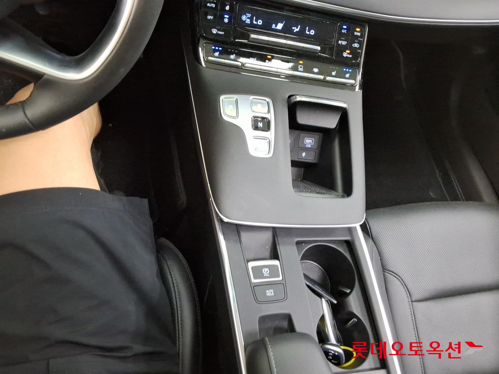2022 - hyundai grandeur