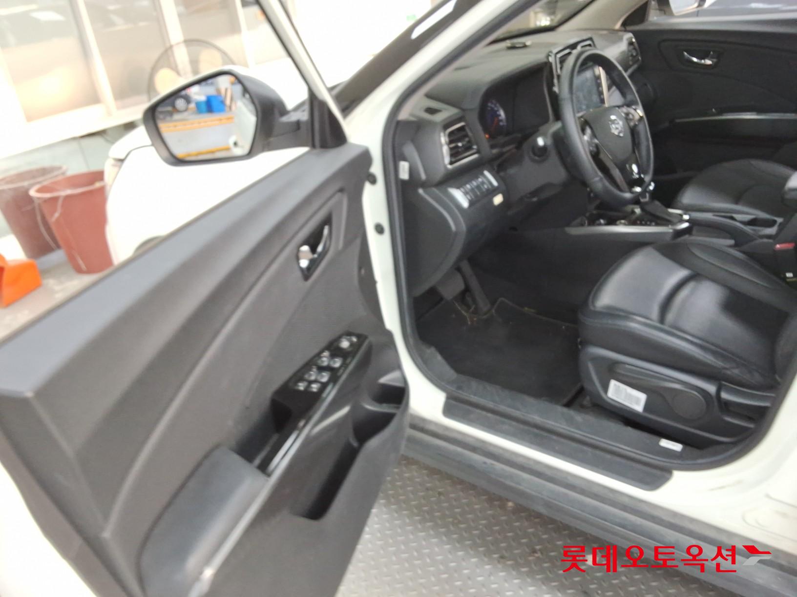 2022 - ssangyong tivoli
