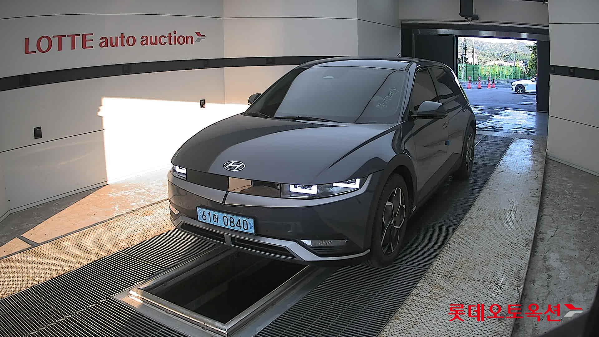 2023 - hyundai ioniq