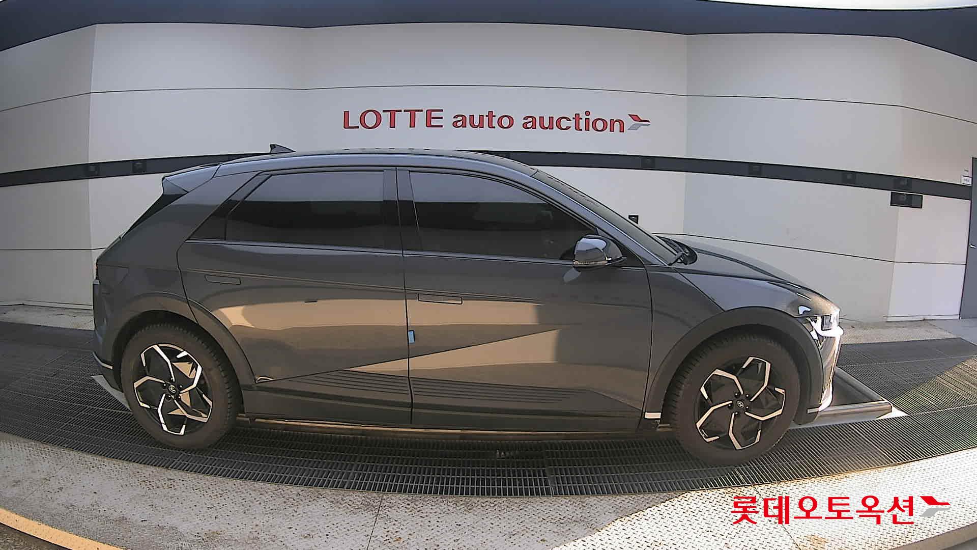 2023 - hyundai ioniq