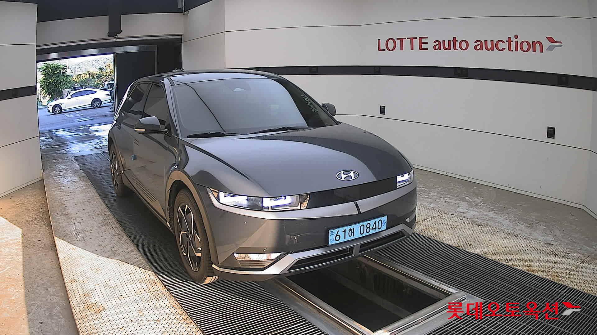 2023 - hyundai ioniq