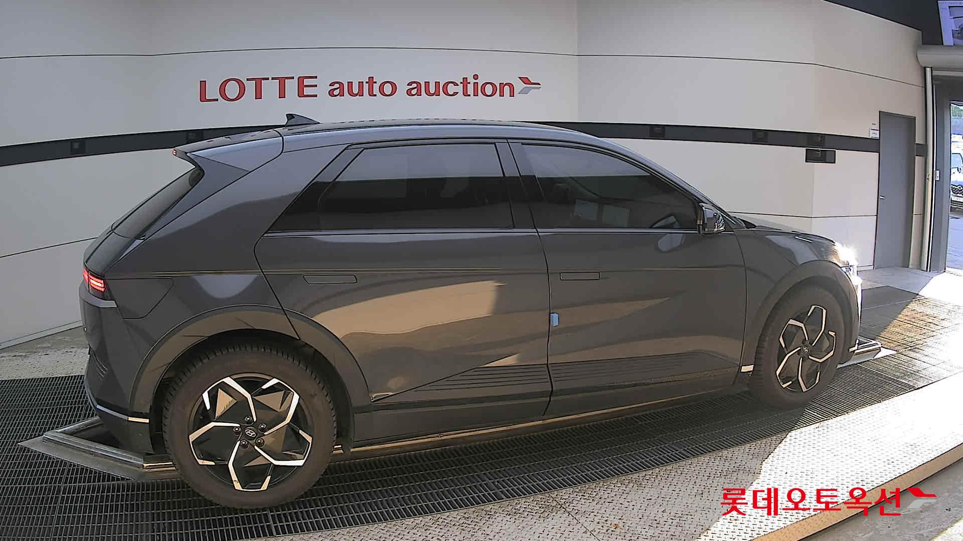 2023 - hyundai ioniq