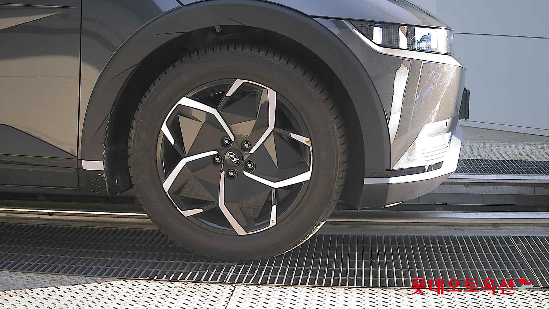 2023 - hyundai ioniq