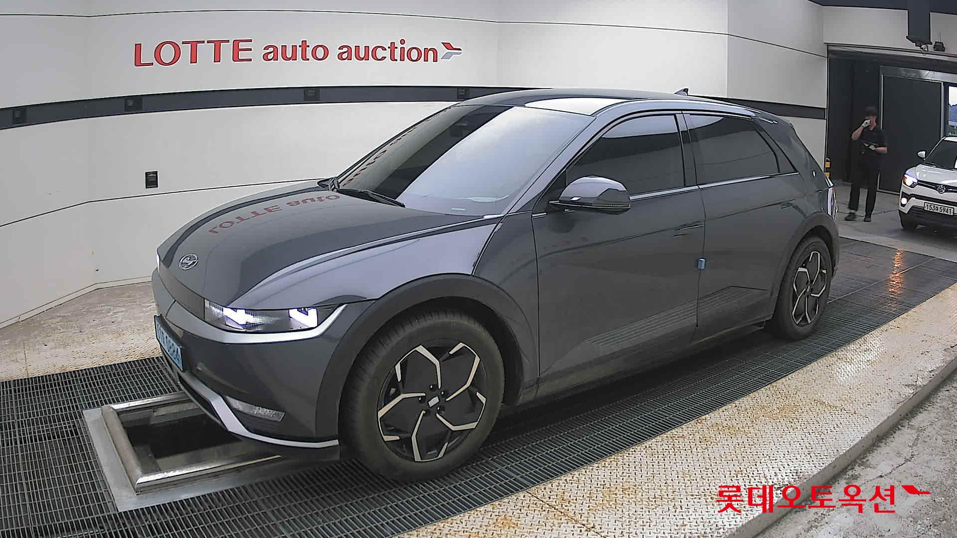 2023 - hyundai ioniq