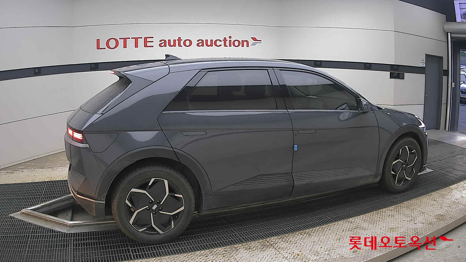 2023 - hyundai ioniq