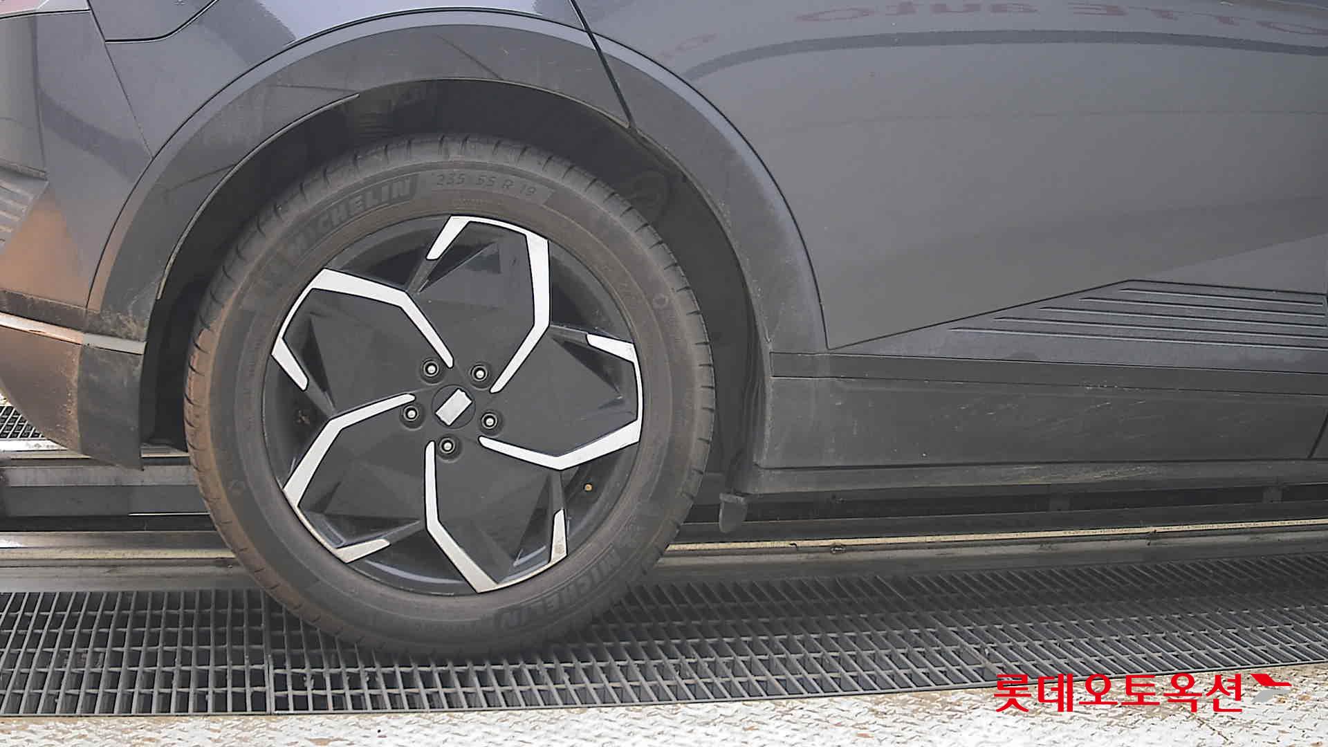 2023 - hyundai ioniq