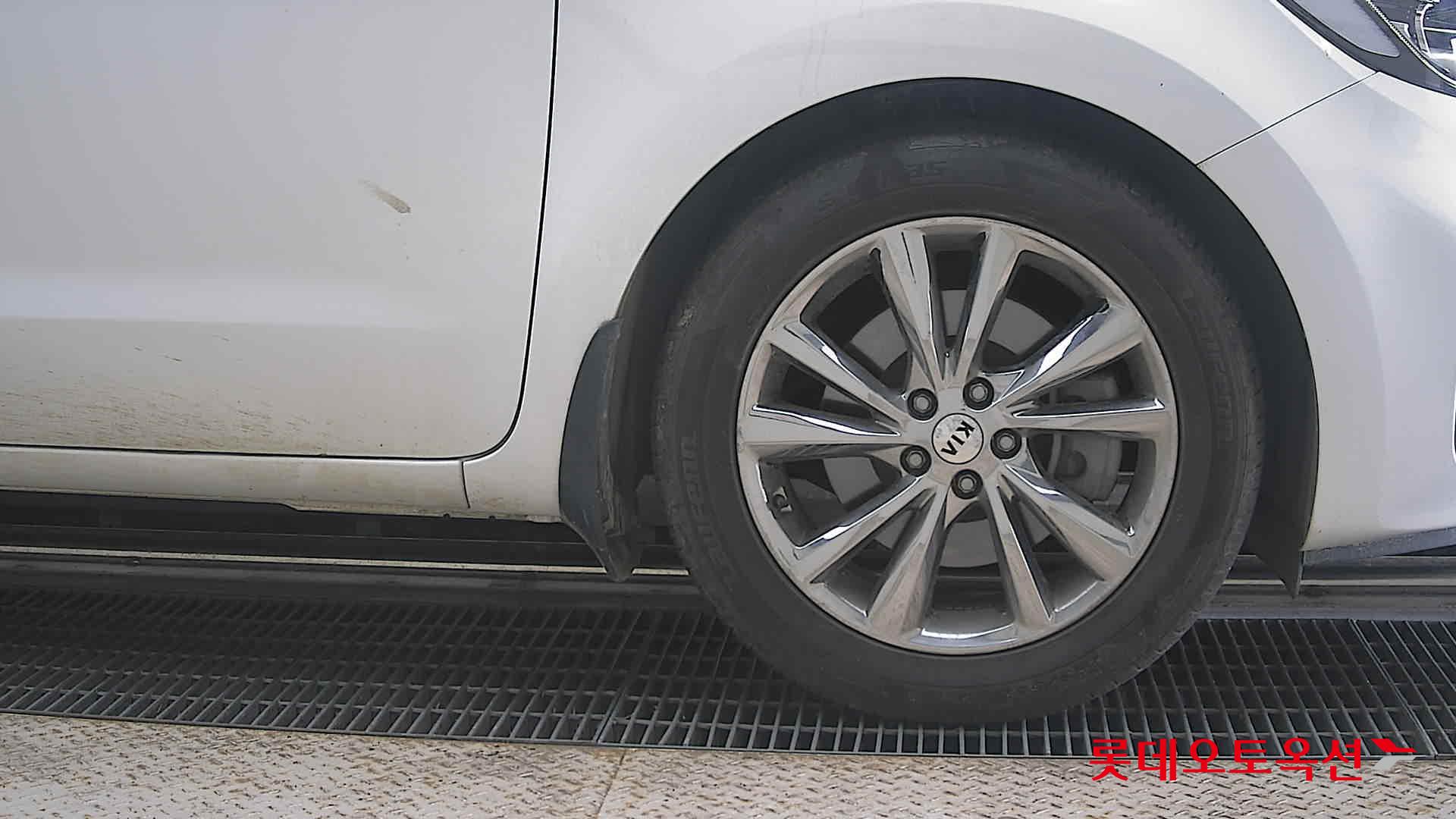 2019 - kia carnival