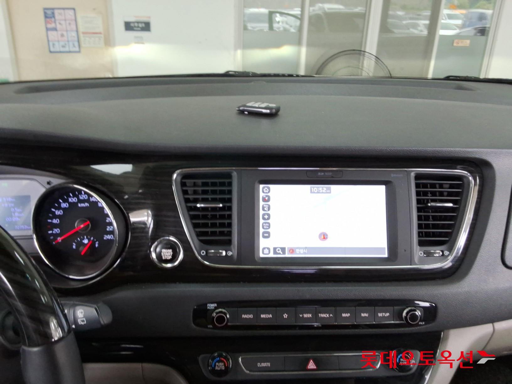 2019 - kia carnival
