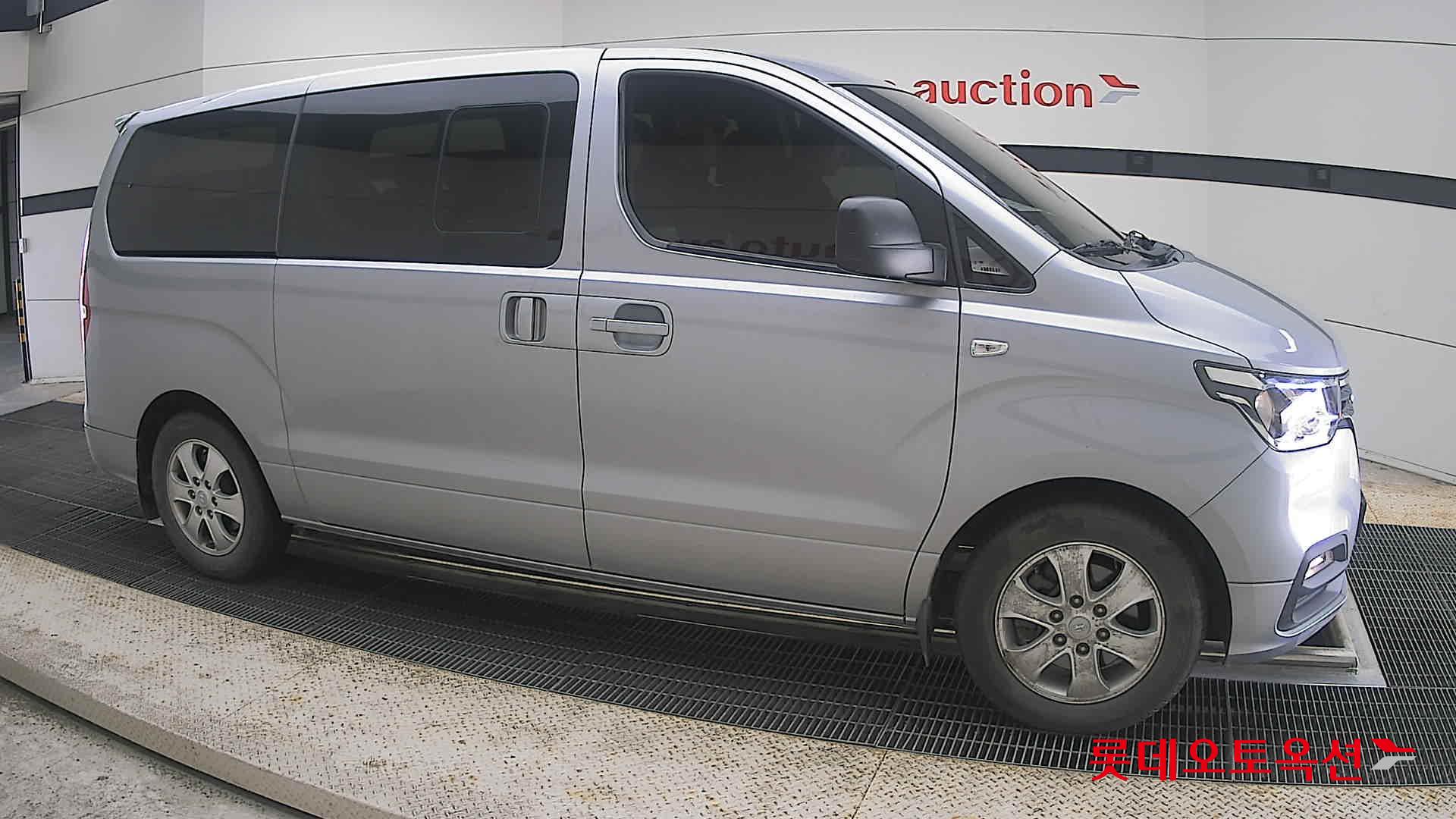2020 - hyundai grand starex