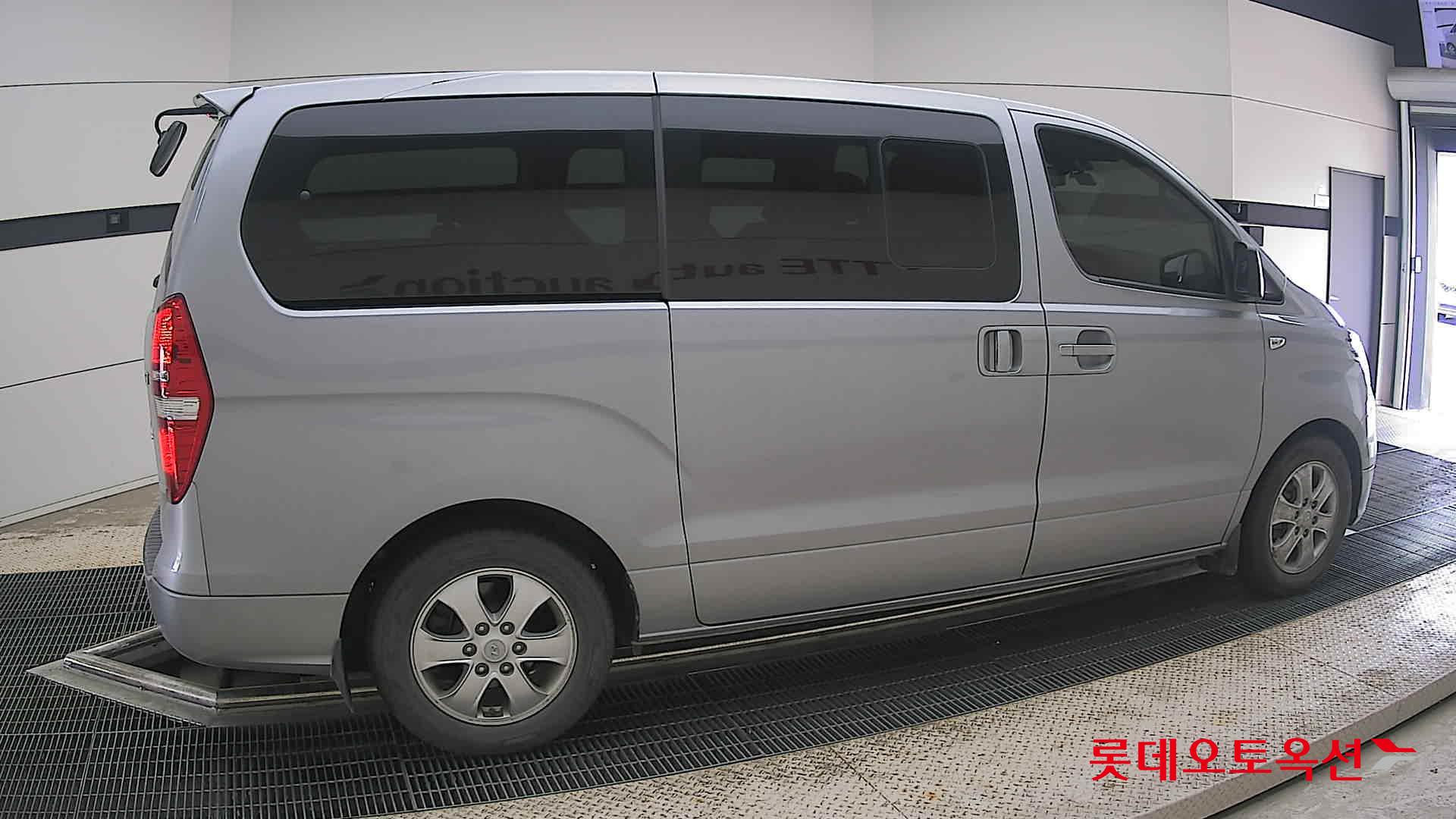 2020 - hyundai grand starex