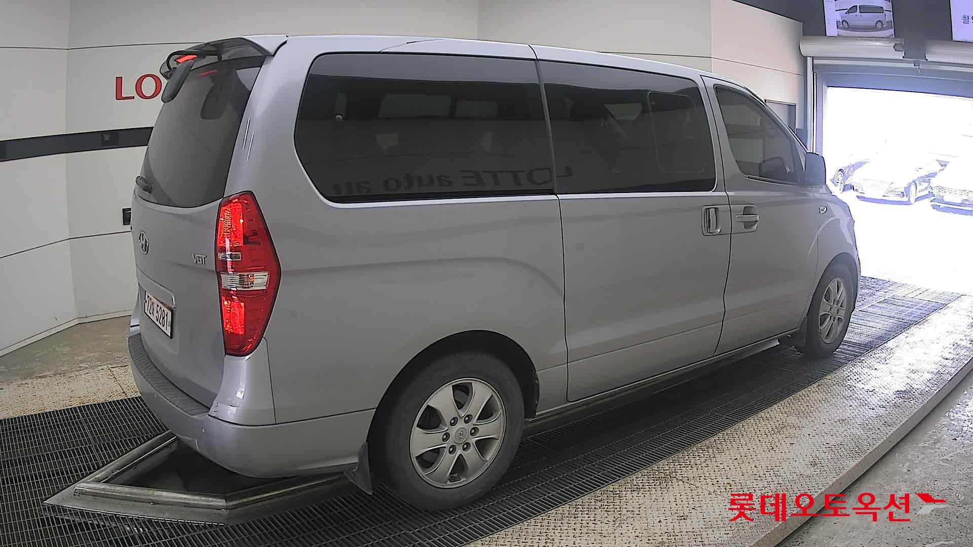 2020 - hyundai grand starex