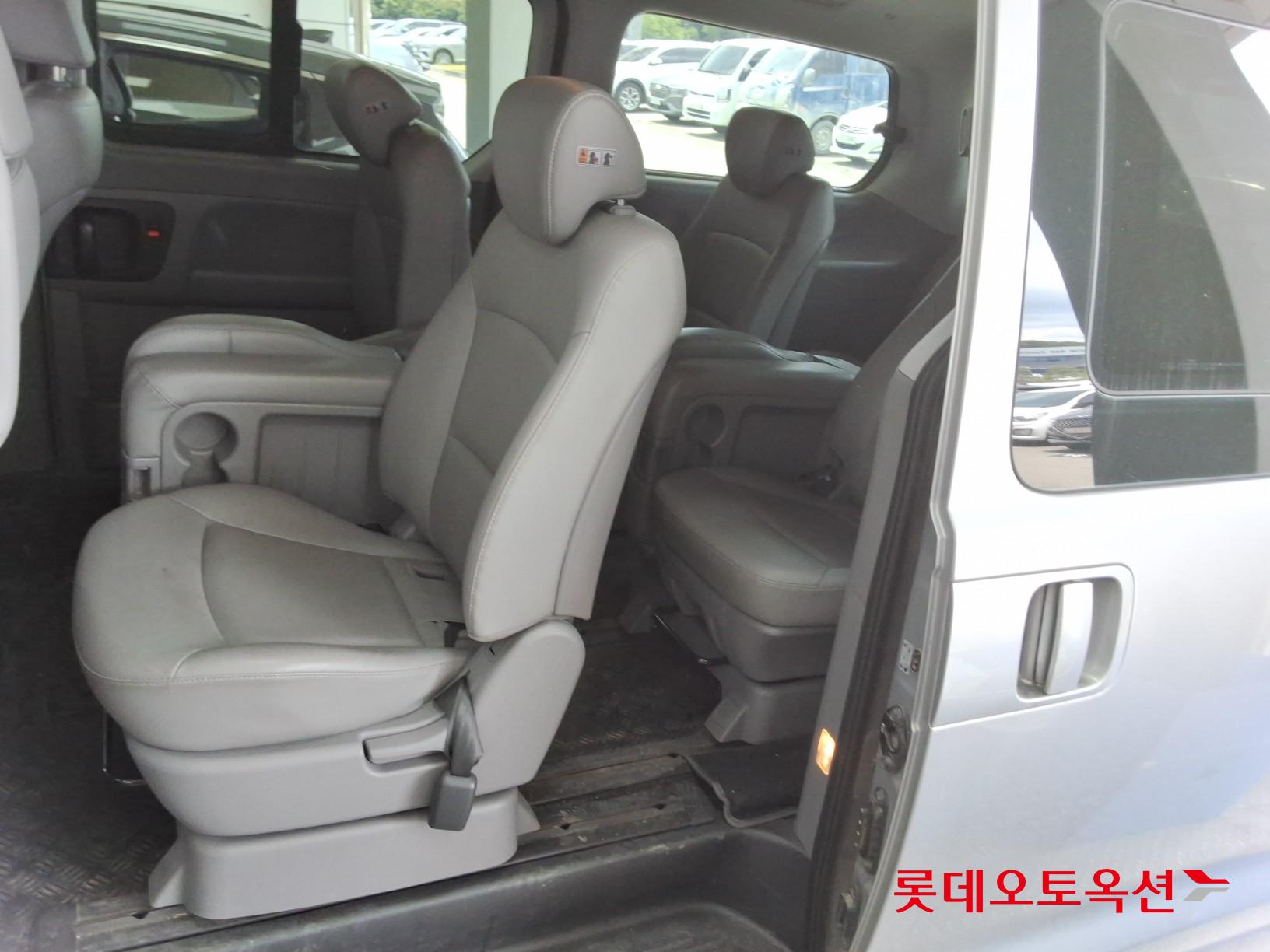 2020 - hyundai grand starex