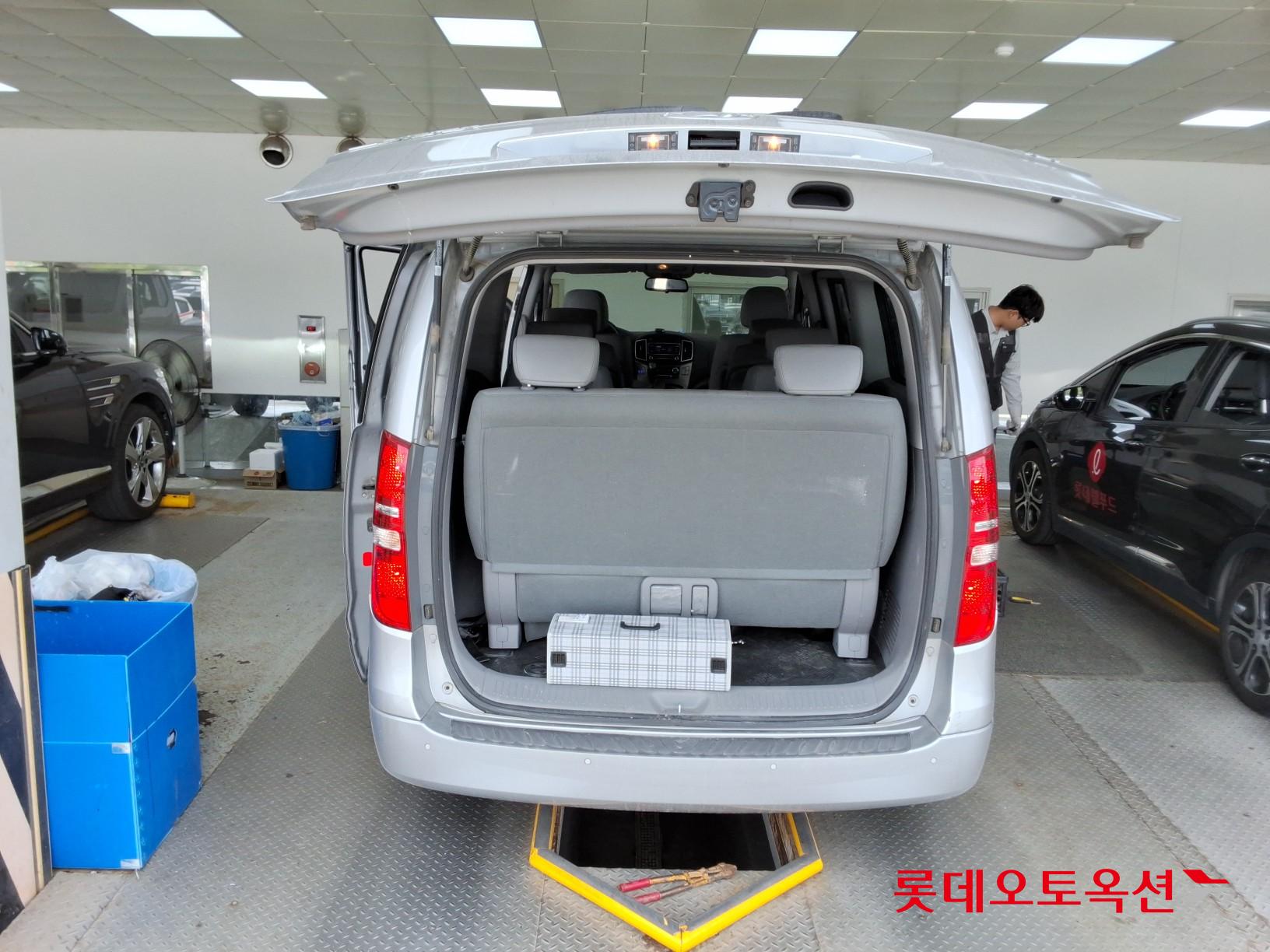 2020 - hyundai grand starex