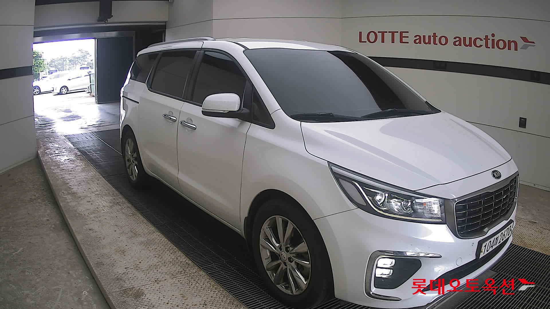 2020 - kia carnival