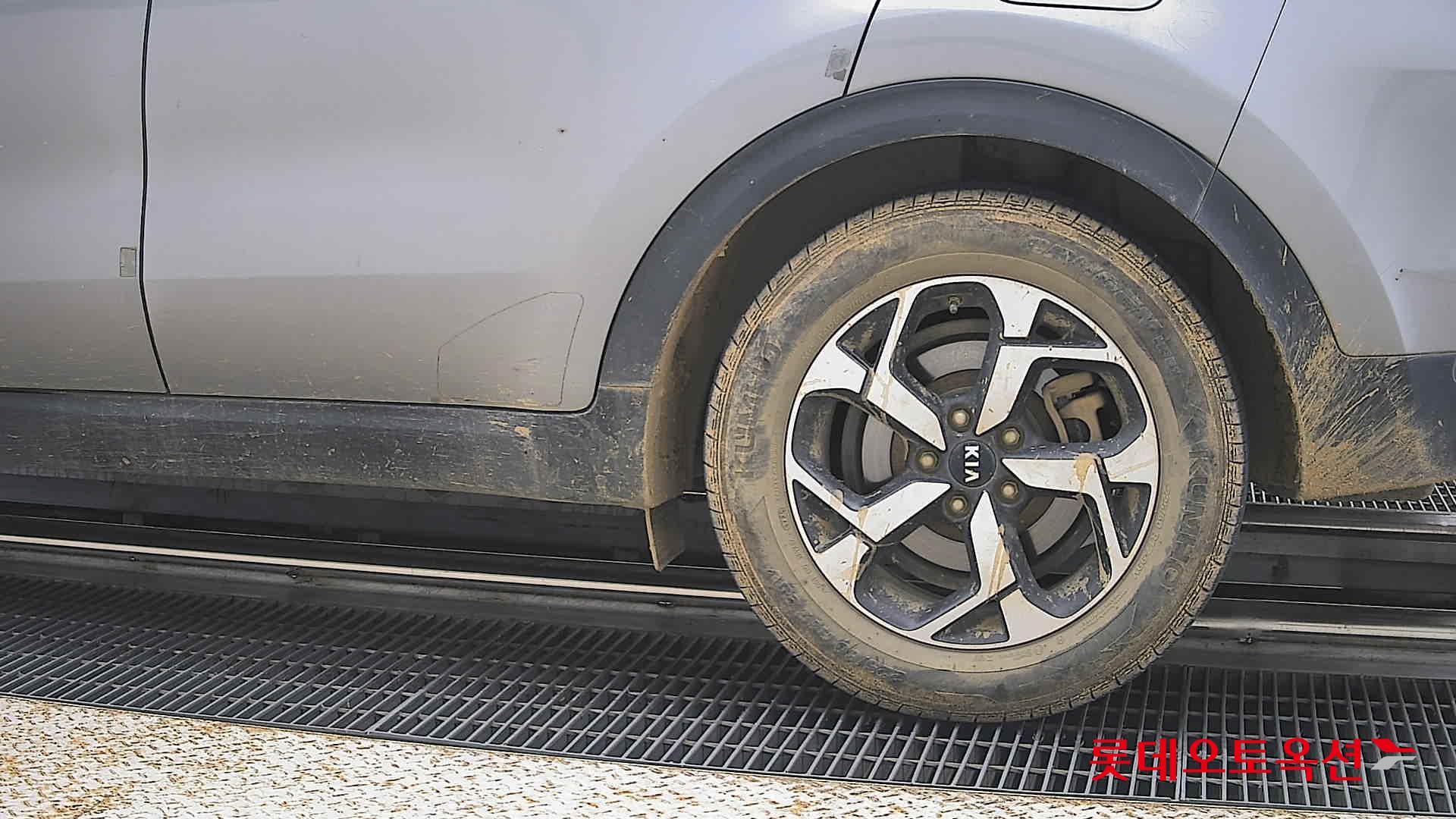 2021 - kia sportage